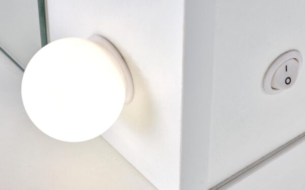 Тоалетка Холивуд XL с LED осветление-бяла-осветление